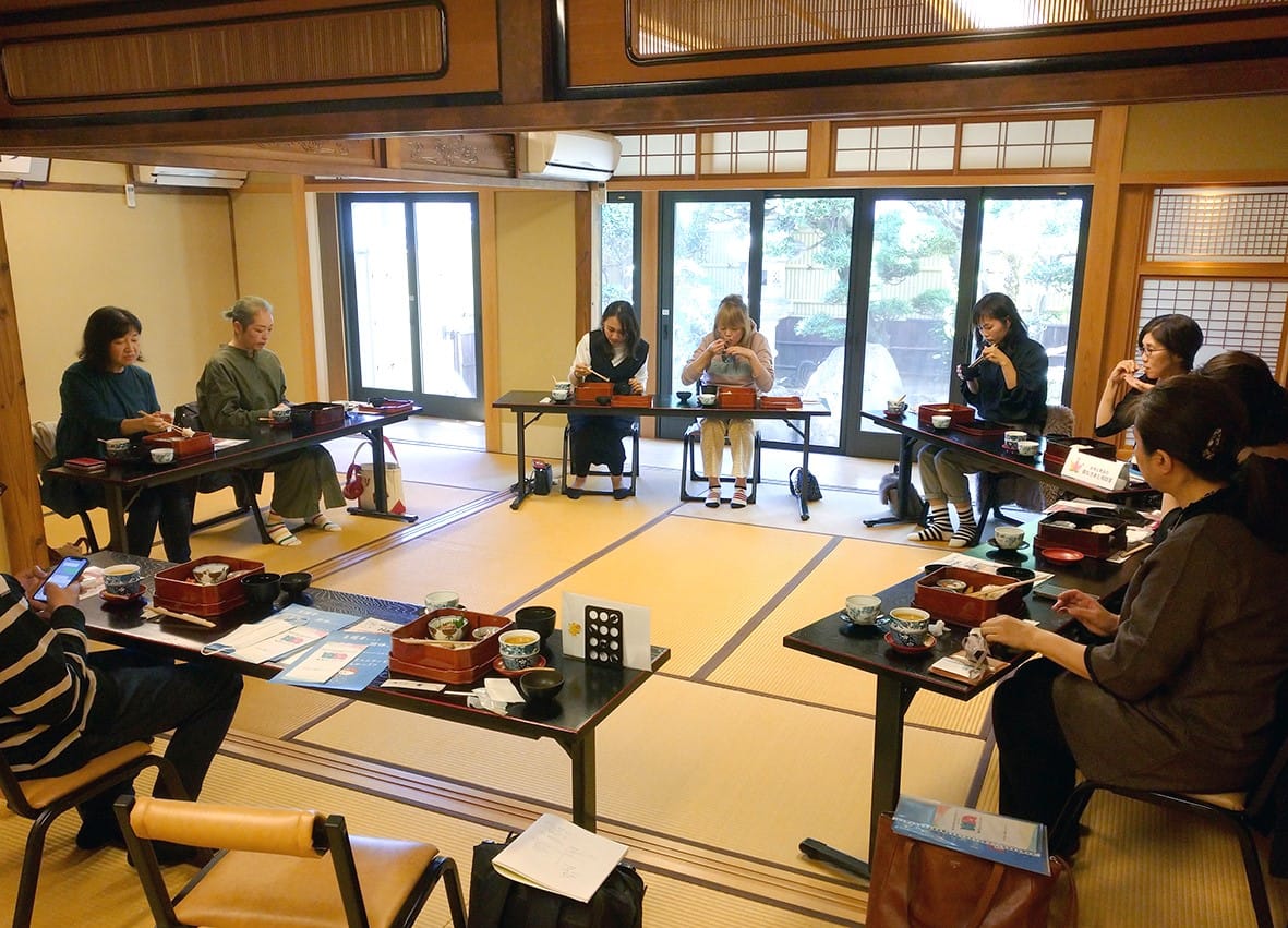 本格ランチで語り合い 医ケア児・障害児の母招く