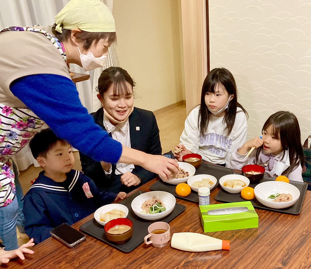 離れ建て子ども食堂 京都・城興寺の居場所づくり