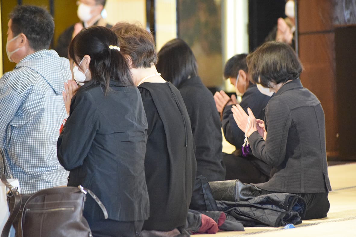 コロナの死を社会化 西本願寺で追悼・分かち合い