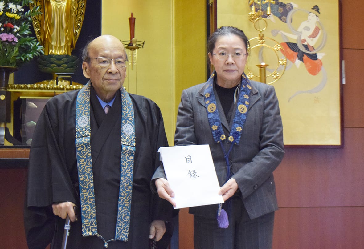 孤立防ぐ更生支援 西本願寺白光荘へ住職寄付