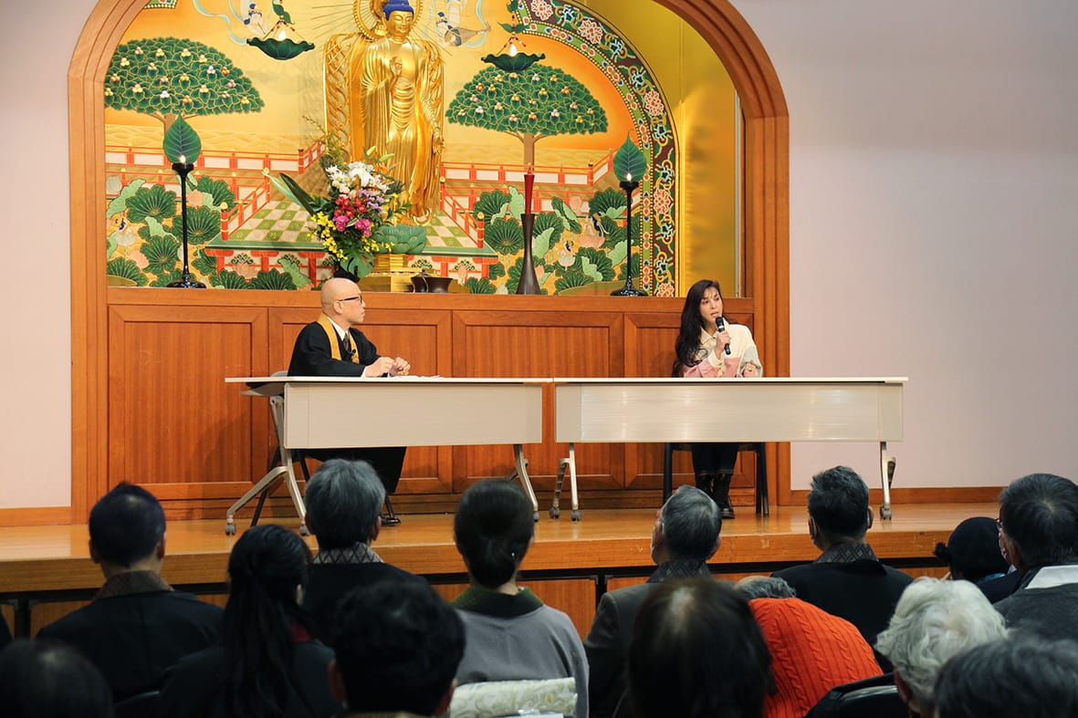 生きづらさ語り合う サヘル・ローズ氏と釈徹宗氏