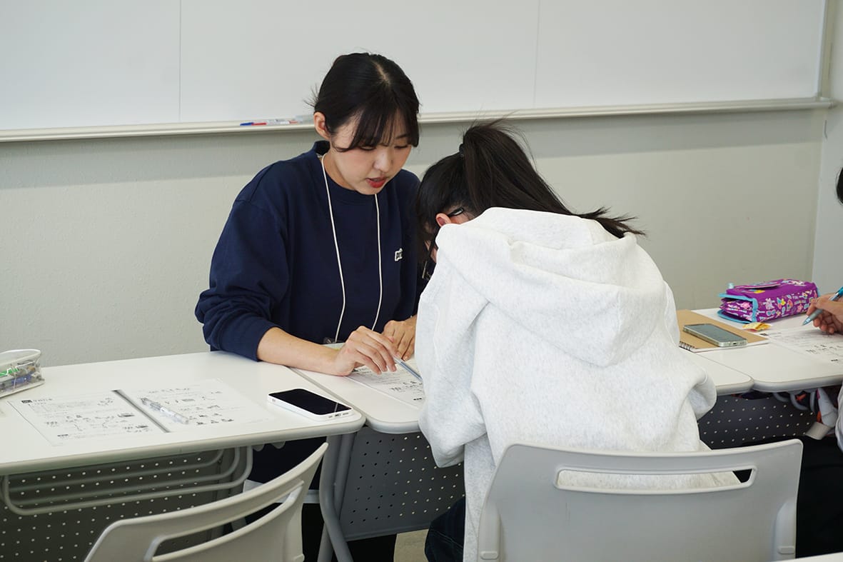 大学生から日本語学ぶ 外国人の子ども向けに教室