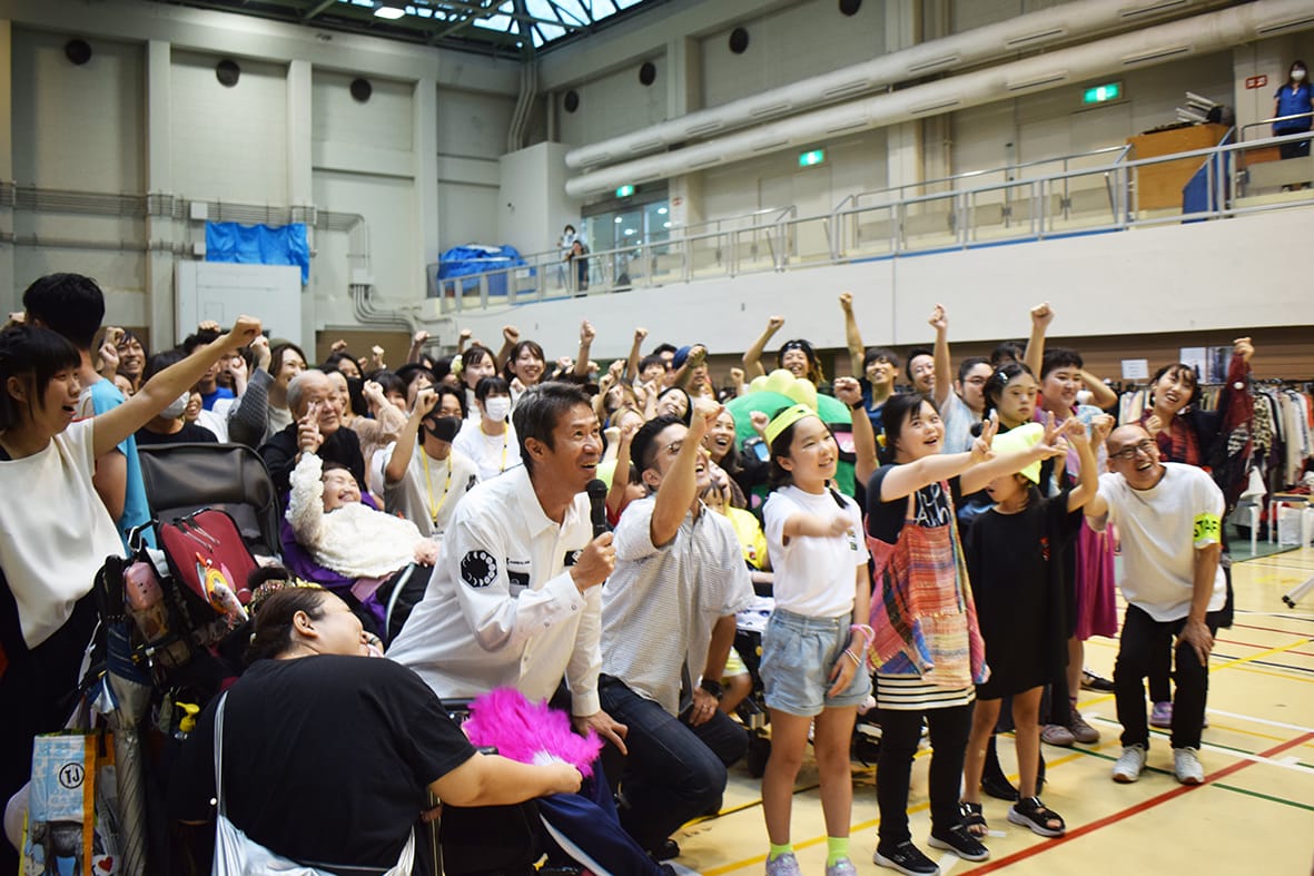 アートで共生考える 願生寺「ごちゃまぜフェス」