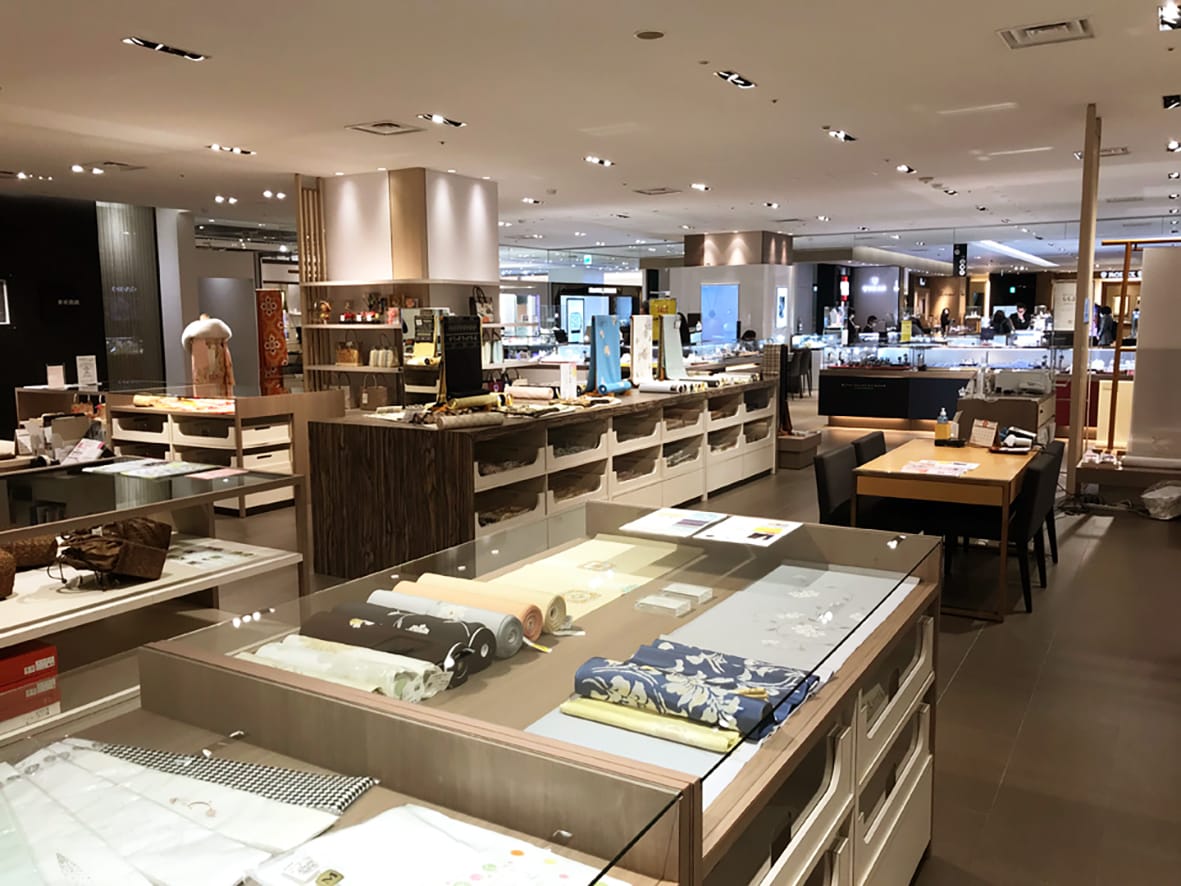 〈11〉呉服メーカーが供養品販売 大丸東京店「和ぎゃらりい」