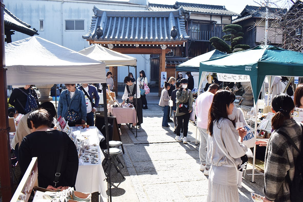 主役をお寺から地域へ 西林寺「みらいまるしぇ」