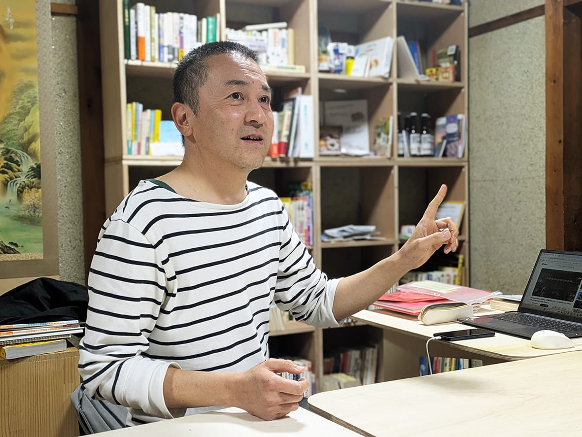 個性光る1箱分の本 シェア型図書館に住民集う