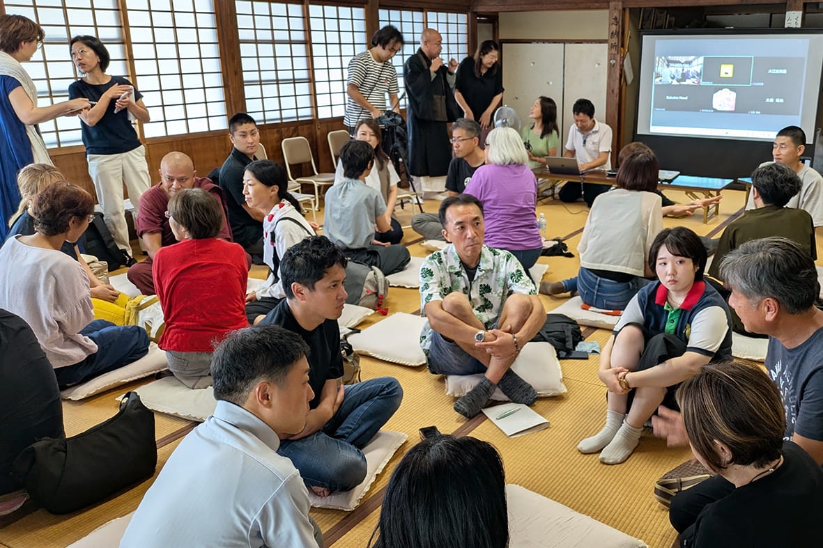 みんなが主役「オモロー寺子屋」 大阪・西光寺
