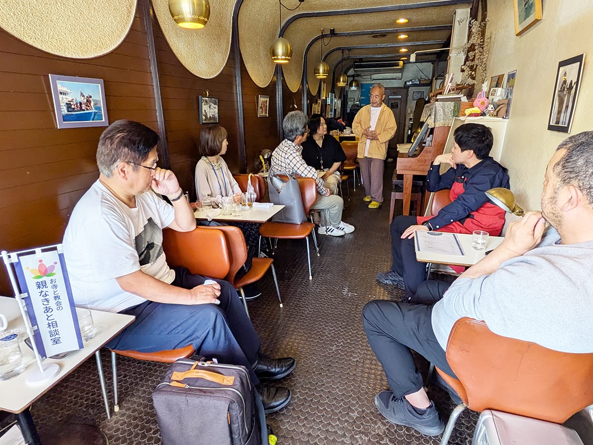 喫茶店で僧侶と話そう「語らいカフェ」出張開催