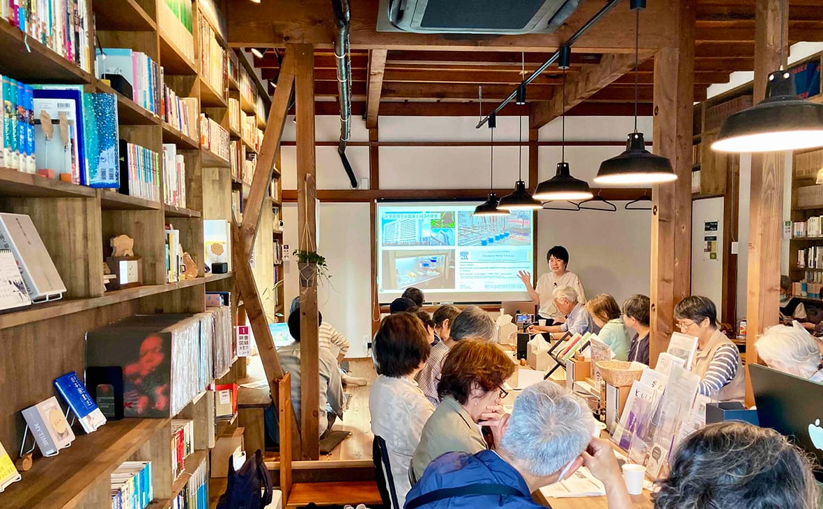 住宅街に私設図書館「念々堂」 住職の医師が開設
